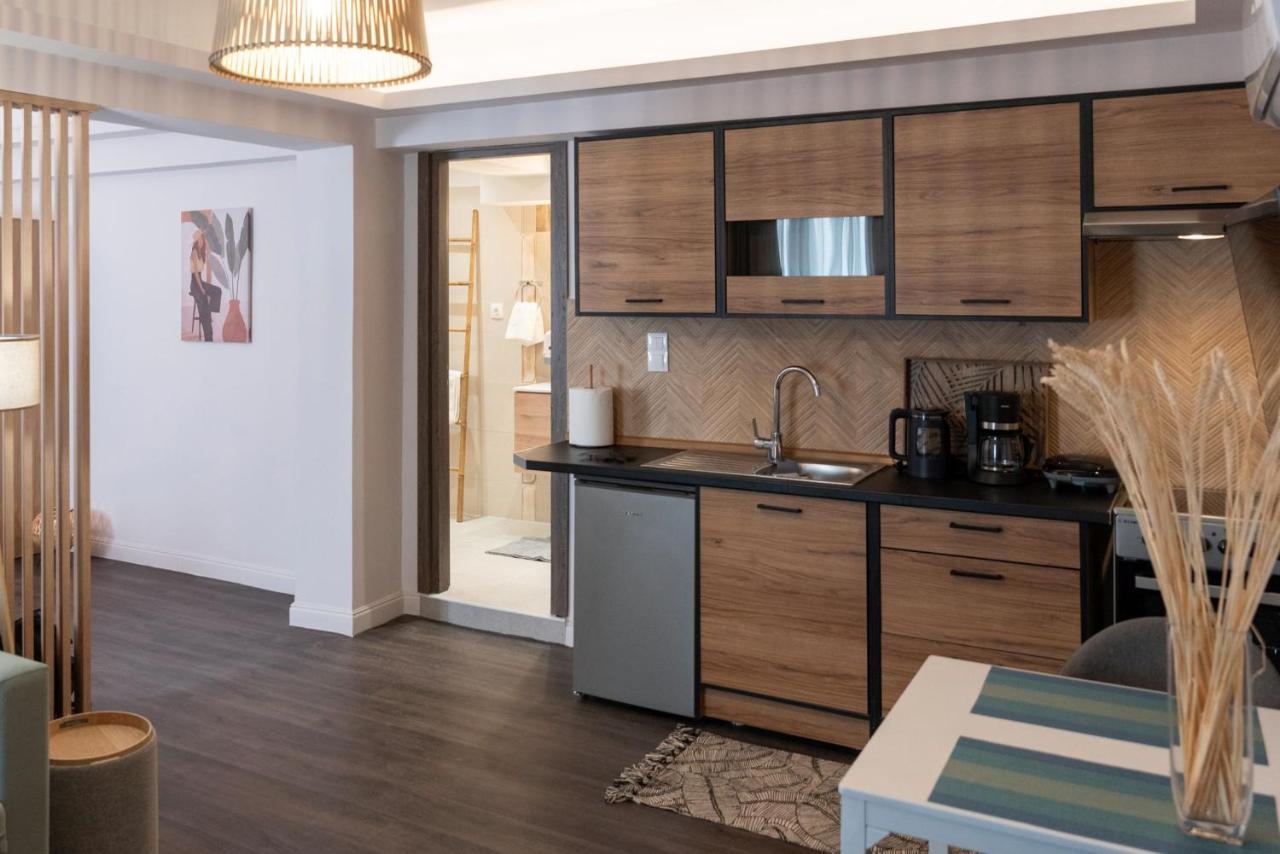 Niki Athens Suites - Cosy Suite In The Historical Center Of Aten Exteriör bild